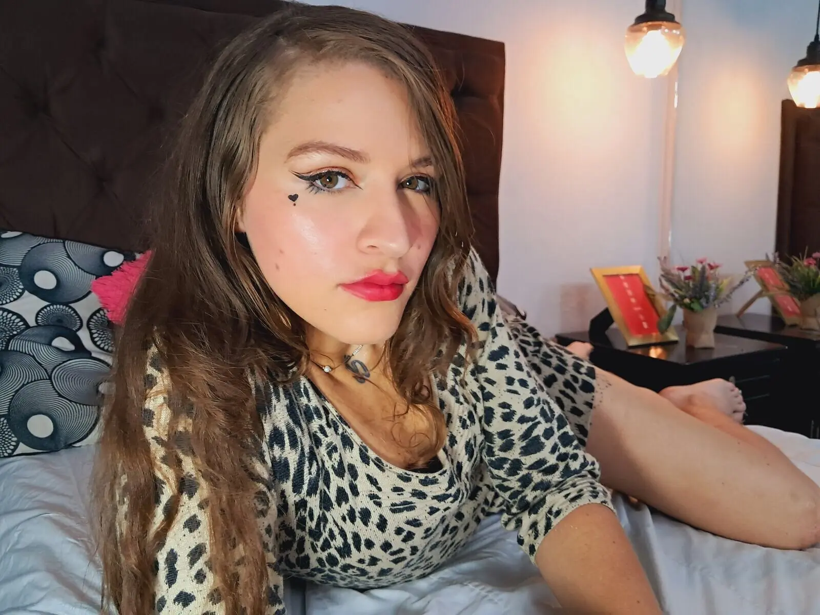 LindaZelle Porn Show